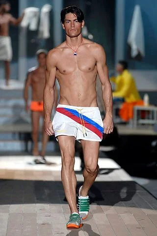 Look 16